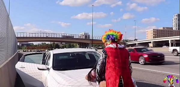  Gibby The Clown Fucks Juicy Tee On Atlanta’s Most Popular Highway